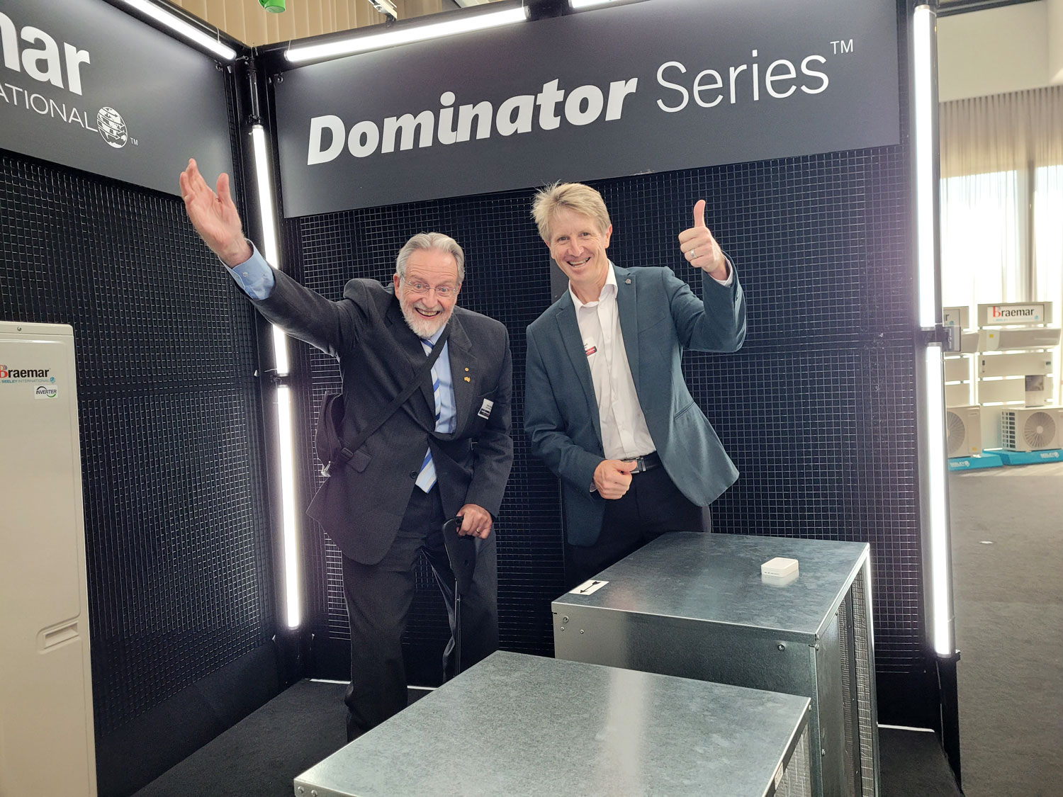 Frank Seeley et Dion McConnel lors du lancement de la Braemar Dominator Series